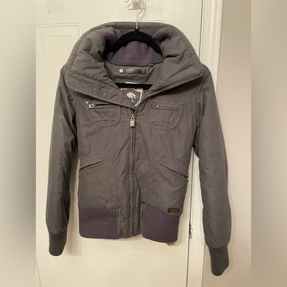 Aritzia TNA Coat- in grey; short;XS - Picture 6 of 6